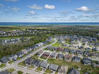 Discover luxury living in this stunning property, boasting modern architecture and premium finishes.