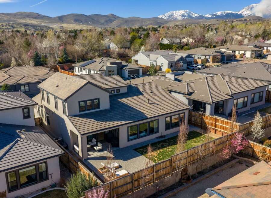 Discover luxury living in this stunning property, boasting modern architecture and meticulous design.