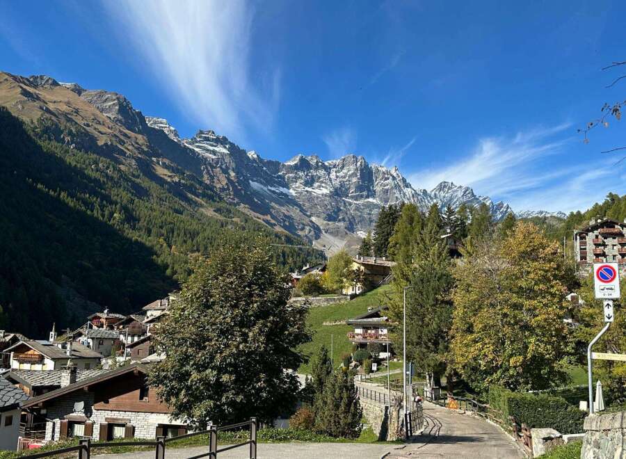 Discover the charm of mountain living with this stunning property nestled in a picturesque village.