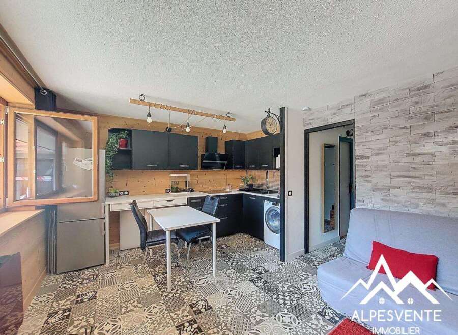 Apartment in Saint-Jean-d'Aulps - Image 2