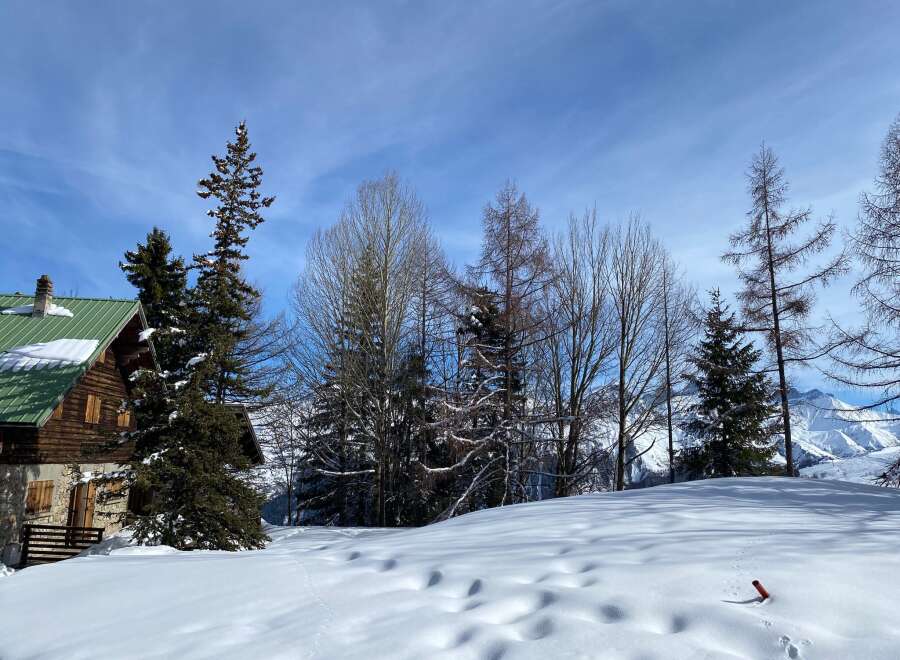 Chalet in Fontcouverte-la-Toussuire - Image 2