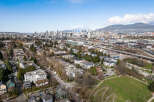 Discover urban living at its finest with this stunning property, offering breathtaking city views.