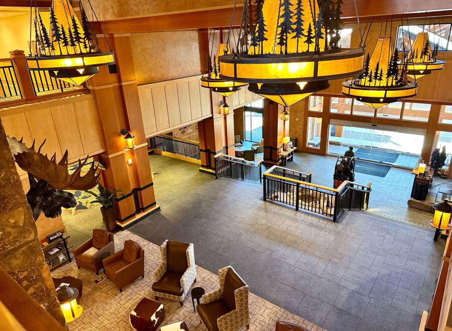 Step into luxury at this stunning property! The grand entrance boasts exquisite chandeliers and a welcoming ambiance.