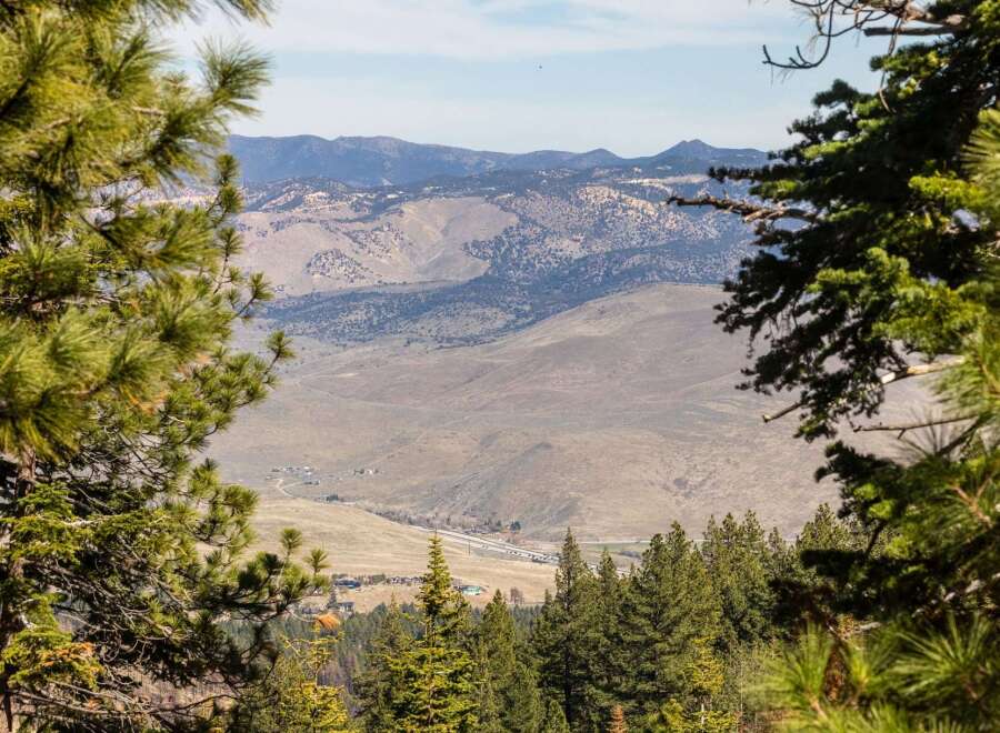 Discover breathtaking views from this stunning property, offering a serene escape with panoramic vistas.
