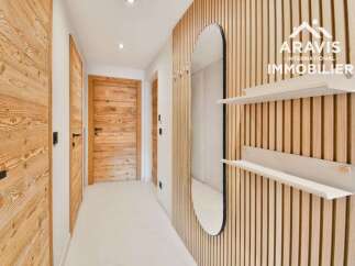 Discover the charm of this stunning property, featuring exquisite wooden accents and a modern design.