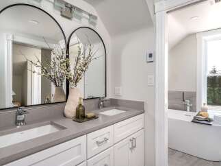This stunning bathroom boasts a modern design with sleek lines and elegant finishes.