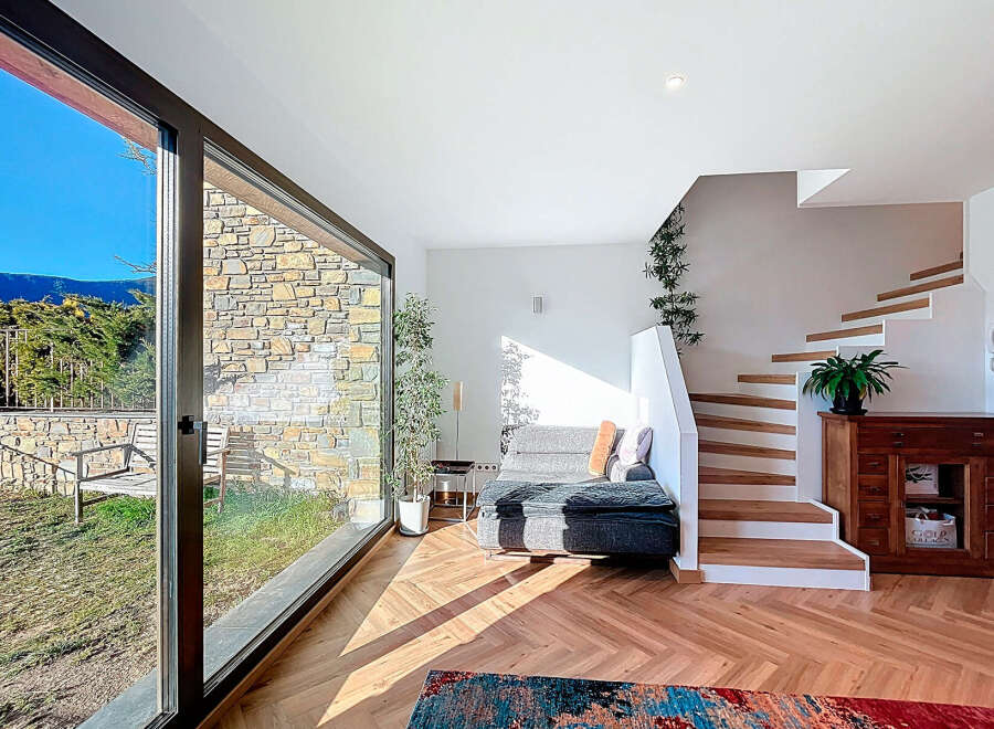 Experience luxury living in this stunning property, featuring a modern design and breathtaking views.