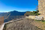 Enjoy breathtaking mountain views from this stunning property.