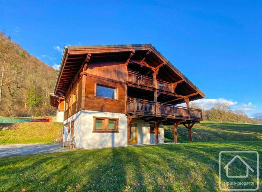 House in Verchaix - view 1