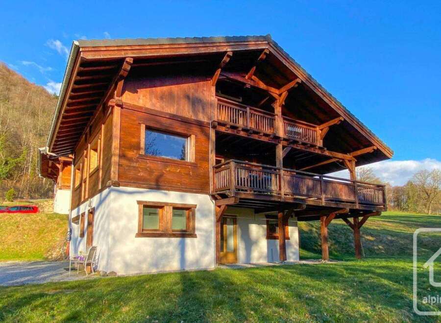 Discover this stunning chalet nestled in a picturesque alpine setting.