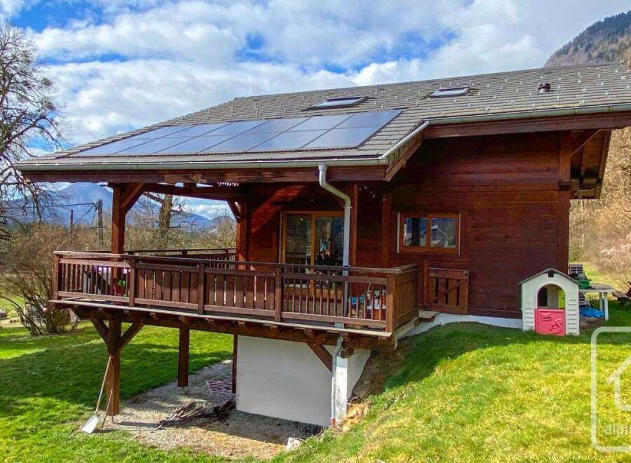 Discover your dream chalet nestled in the heart of the mountains.