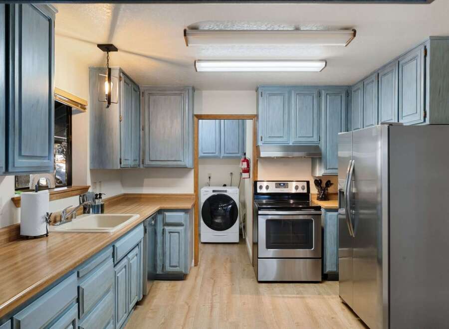 Step into this charming kitchen, boasting a stylish blend of functionality and design.