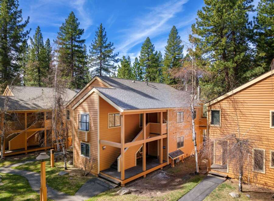 Discover a charming property nestled amidst nature's beauty.