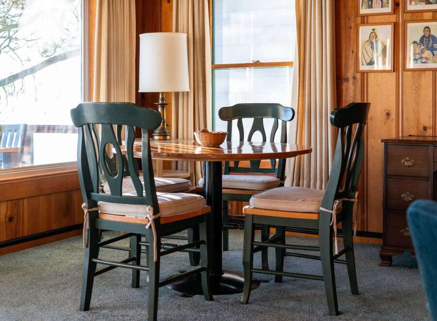 Step into this charming dining area, perfect for intimate gatherings and family meals.