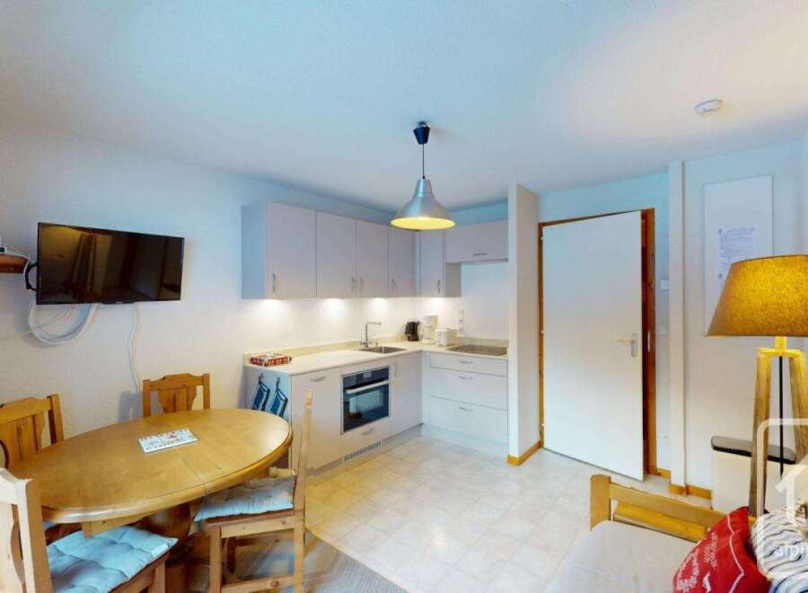 Apartment in Saint-Jean-d'Aulps - Image 4