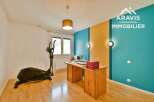 Discover this inviting property featuring a modern design and functional layout.