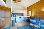 Discover the charm of this cozy apartment, perfect for a mountain getaway.