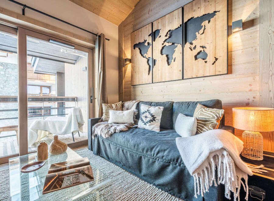 Experience the charm of this cozy living space, perfect for relaxation and entertainment.