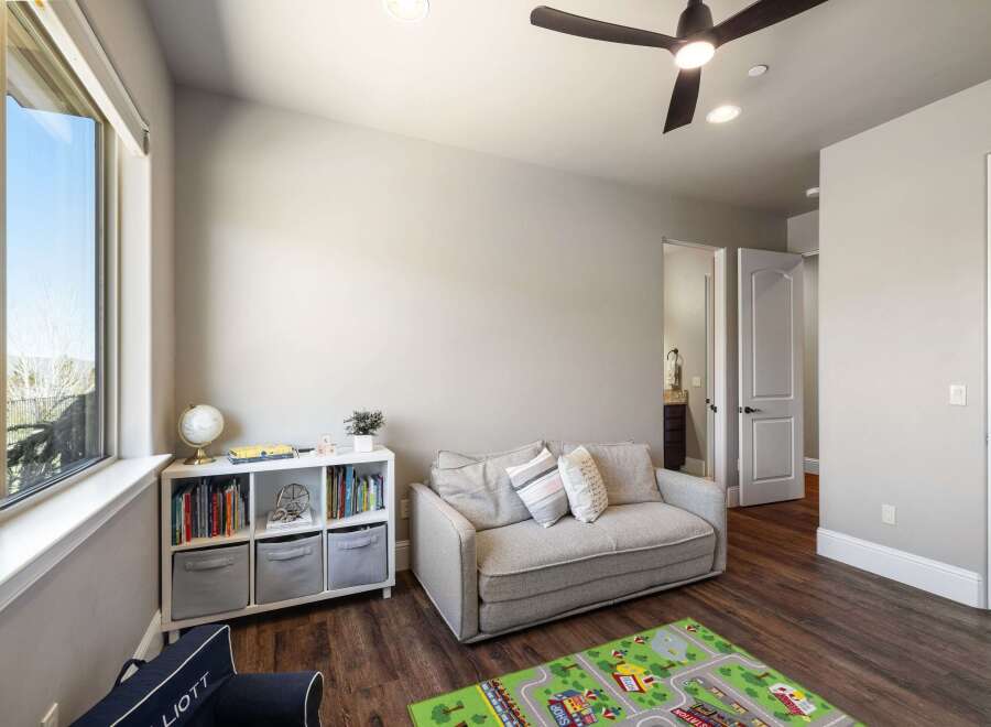 Step into this inviting space, perfect for relaxation and play.