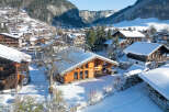 Discover the charm of this stunning chalet nestled in a picturesque winter wonderland.