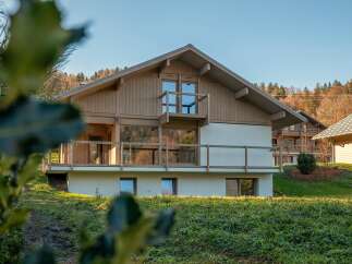 Discover the charm of this stunning property, boasting a modern design with a touch of rustic elegance.