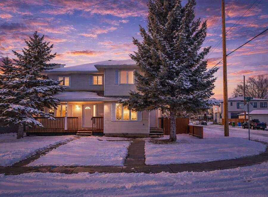 This stunning property offers a cozy retreat with its charming exterior and inviting ambiance.
