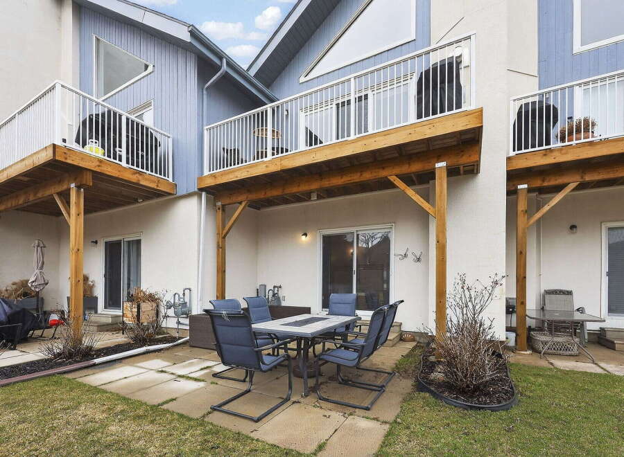Discover the perfect blend of comfort and style in this stunning property.