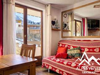 Discover the charm of this cozy property, perfect for a mountain getaway.