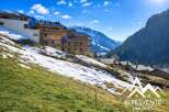 Discover your dream alpine retreat! This stunning property boasts breathtaking mountain views and a prime location.