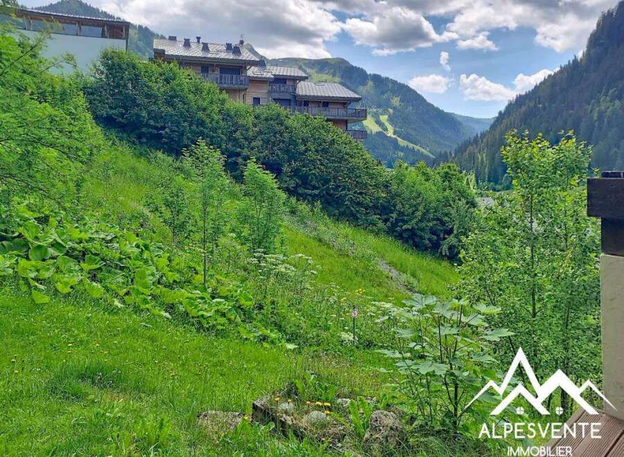 Discover this stunning property nestled in a picturesque mountain landscape, offering breathtaking views of the surrounding valleys and ski slopes.