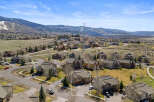 Discover luxury living in this stunning property nestled in a picturesque mountain setting.