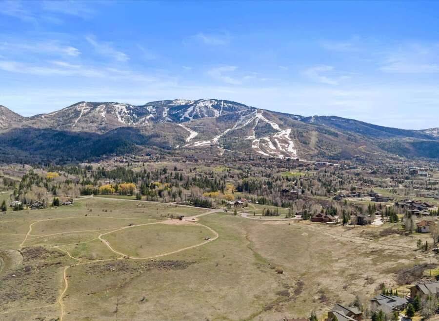 Discover the beauty of mountain living with this stunning property.