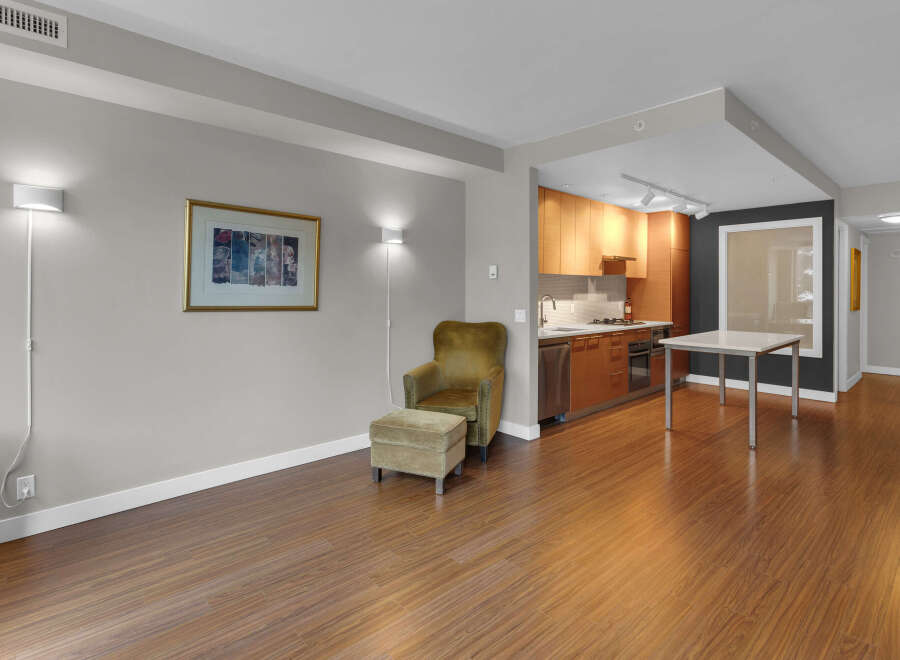 This stunning property boasts a modern open-concept design, perfect for comfortable living and entertaining.