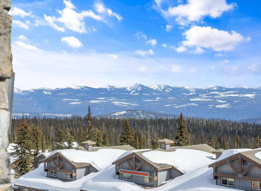 Experience the beauty of mountain living in this stunning property.
