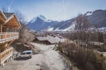 Discover the charm of this stunning mountain chalet, boasting breathtaking views of the snow-capped peaks.