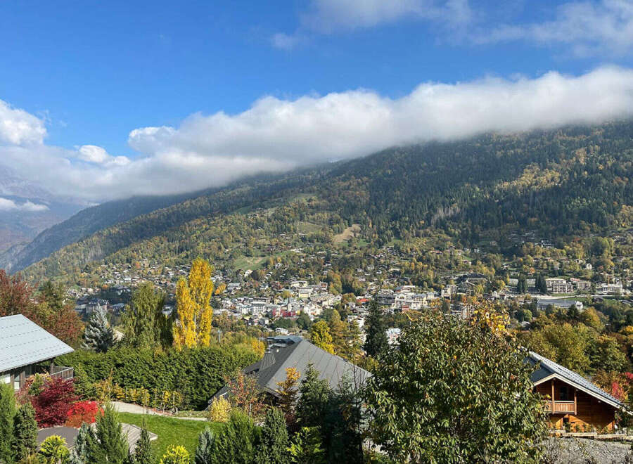Discover breathtaking views and serene living in this stunning property.