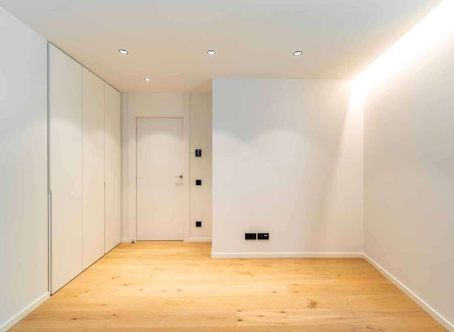 Discover the epitome of modern living in this stunning property.