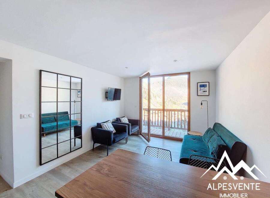 Discover a stylish living space with a modern design.