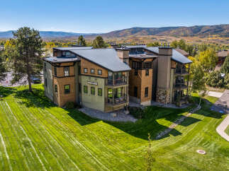 Discover luxury living at Northstar! This stunning property boasts modern architecture, spacious balconies, and breathtaking mountain views.