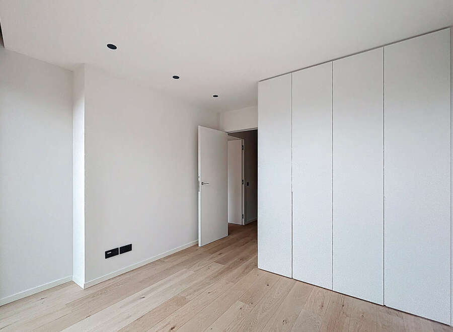 Discover the epitome of modern living in this stunning property.