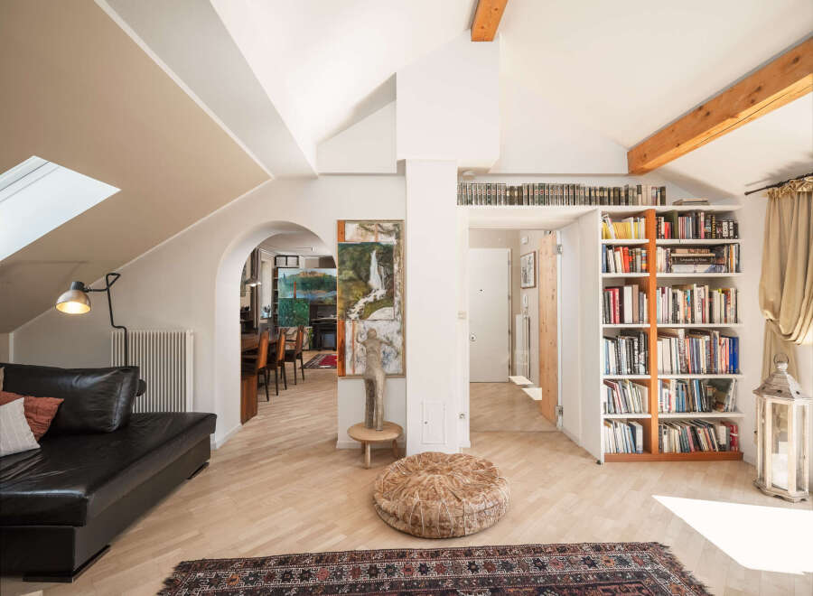 Discover the charm of this stunning property, featuring a bright and airy living space with a unique architectural design.
