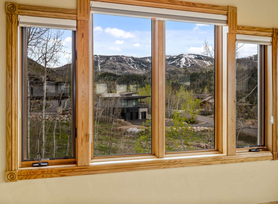 Enjoy breathtaking mountain views from this stunning property.