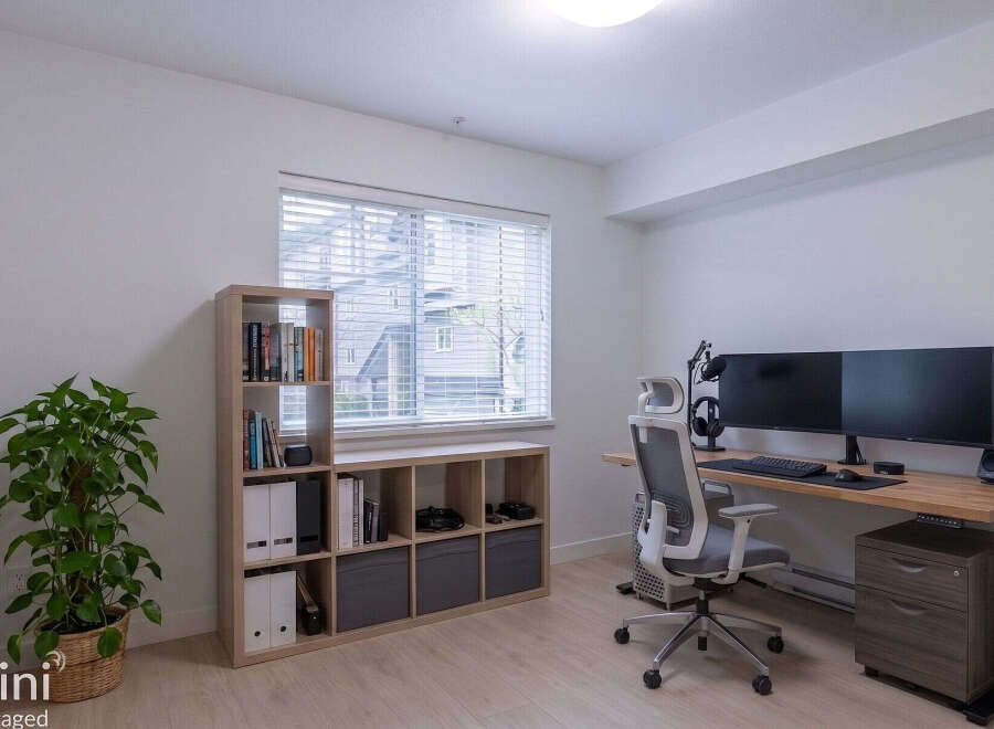 Discover the perfect blend of comfort and functionality in this stylish home office.