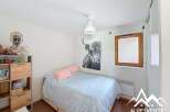 Discover this charming bedroom, perfect for a cozy retreat.