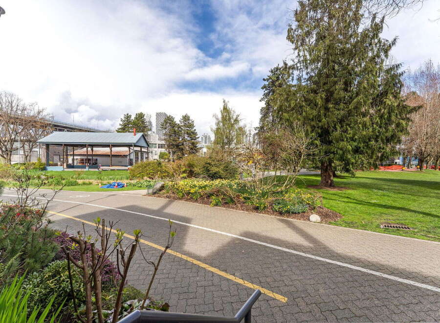 Discover the charm of this property, ideally situated near a lush park.