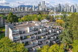 Discover urban living at its finest in this stunning property, boasting modern architecture and panoramic city views.