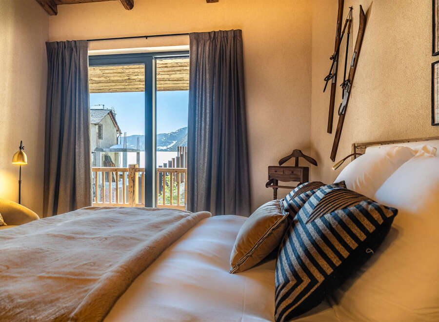 Experience the ultimate in luxury and comfort in this stunning bedroom.