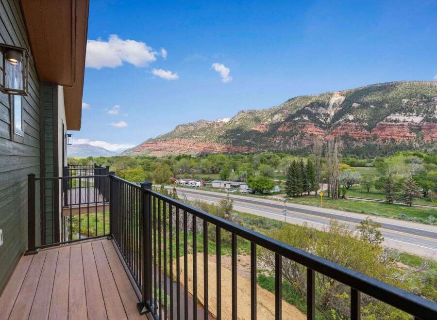 Enjoy breathtaking mountain views from this stunning property.
