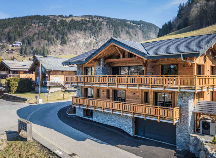 Discover the epitome of alpine luxury in this stunning chalet.