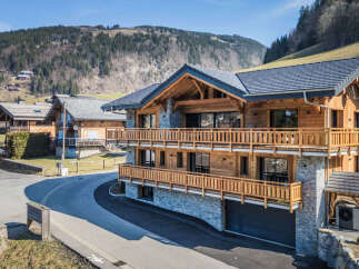 Discover the epitome of alpine luxury in this stunning chalet.